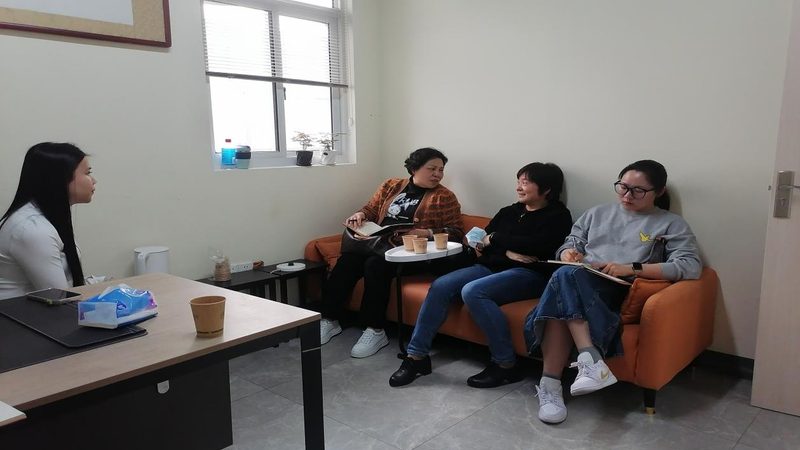 在签订合同的过程中，要确保合同条款的规范性。以下是一些需要注意的条款：