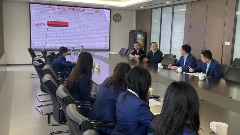 面授班：面对面教学，互动性强